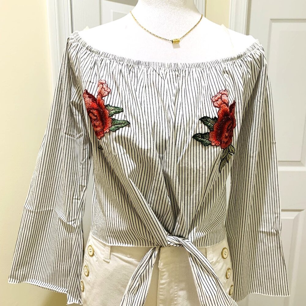 Pink Lemonade White Off‑Shoulder Tie‑Front Blouse Embroidered Size L Women